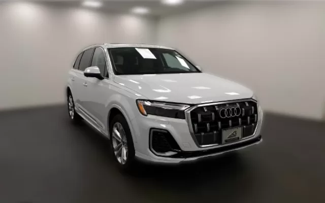 2025 audi q7: luxury meets versatility