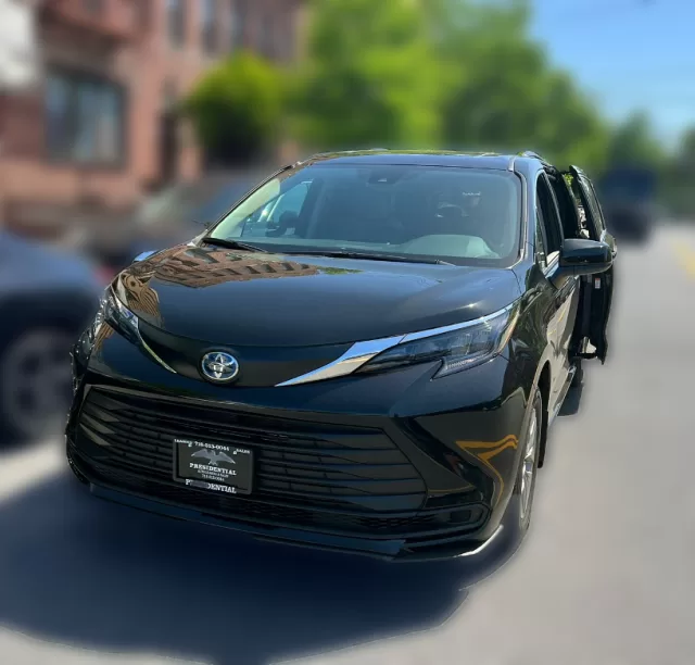 2025 toyota sienna: the ultimate family vehicle